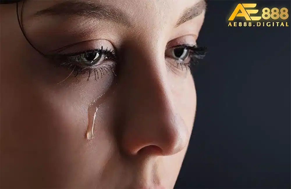 Khóc cho thấy bạn đủ mạnh mẽ để vượt qua mọi khó khăn thử thách đang chờ phía trước.